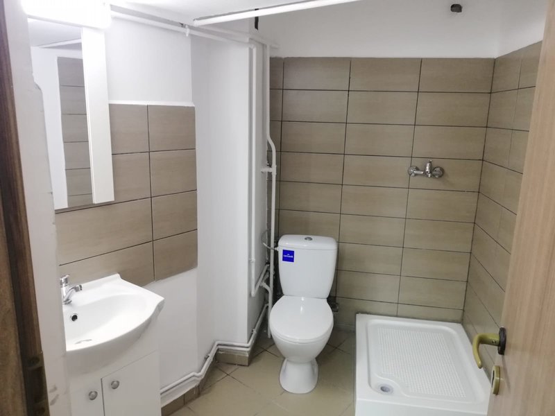 Tineretului, Serban Voda,