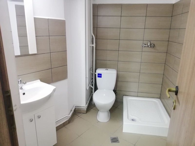 Tineretului, Serban Voda,